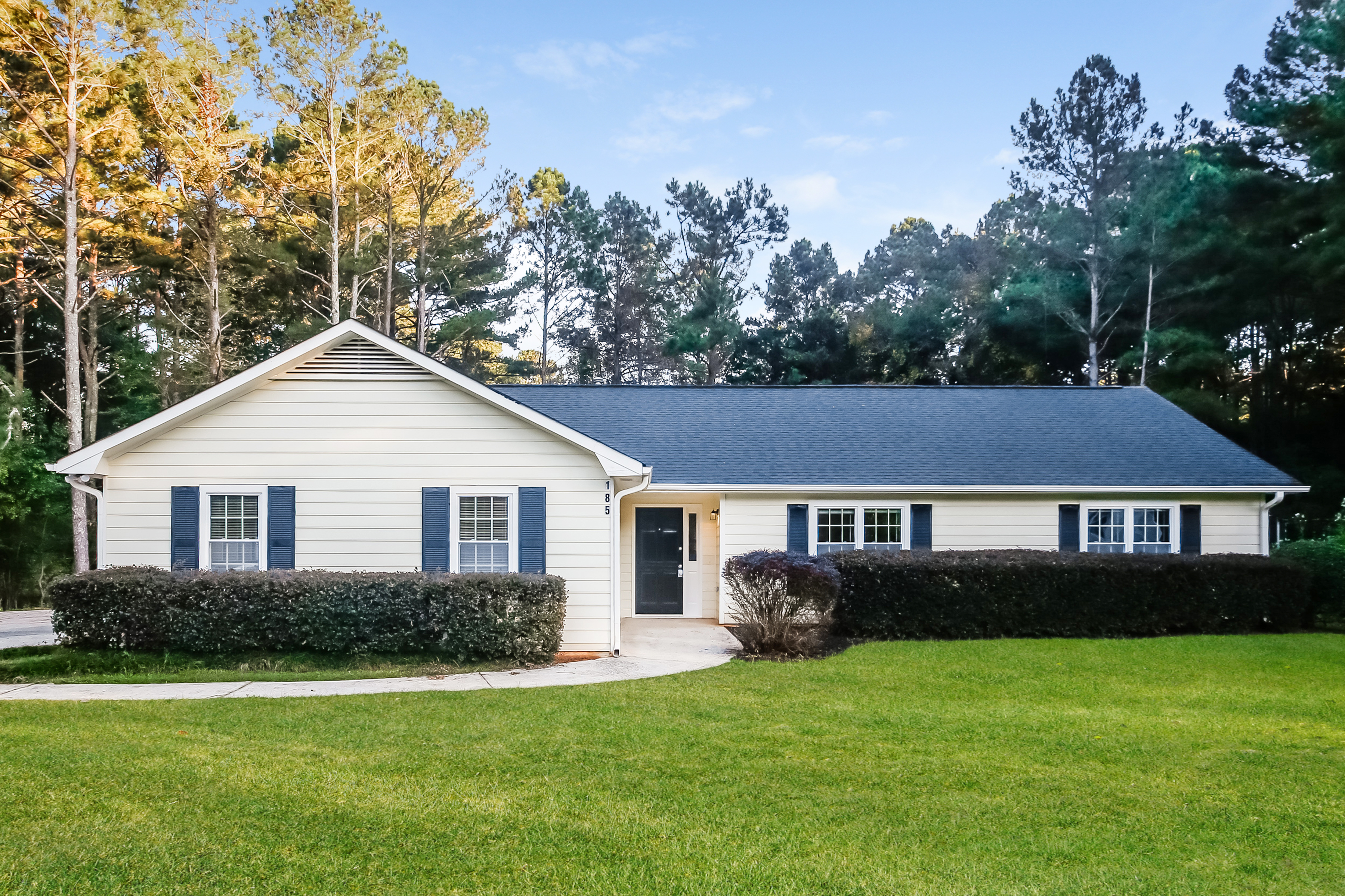 185 Eli Run Fayetteville, GA 30214